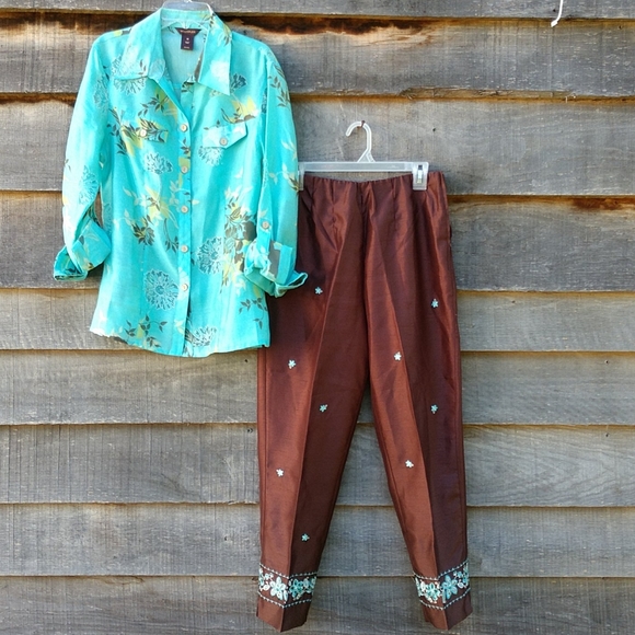 🆕 Pants & Blouse Embroidered SUPER COOL 💗SAG HARBOR 2 Pcs  NWOT - Picture 1 of 15